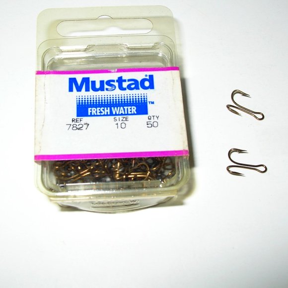 2 Boxes of 50 each Mustad  SPLIT DOUBLE HOOKS Ref. 7827 Size 10 NIB E - Picture 1 of 5